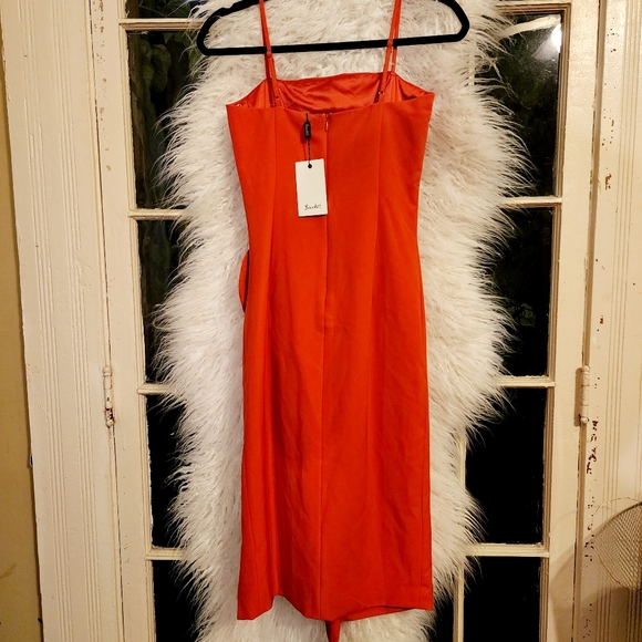 Bardot Ruffle Dress - Picture 2 of 2